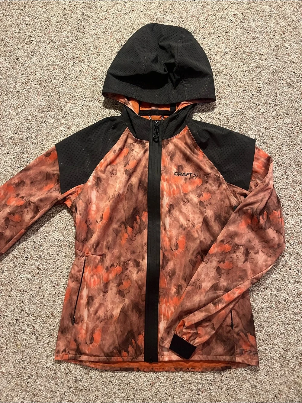 Craft women’s Lumen Hydro waterproof running jacket in Nova Buff